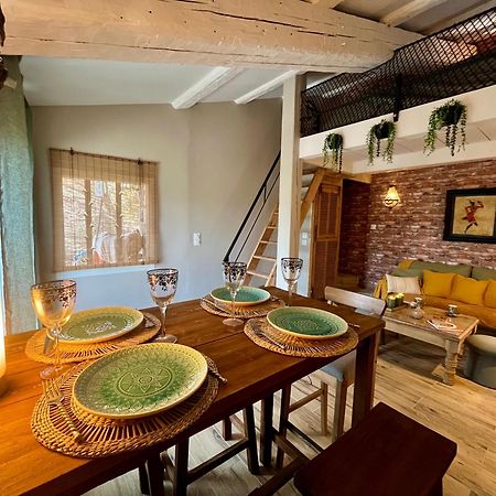 La Maison D'Eddy Et Caro Aux Portes Du Verdon Тригaнс Екстериор снимка