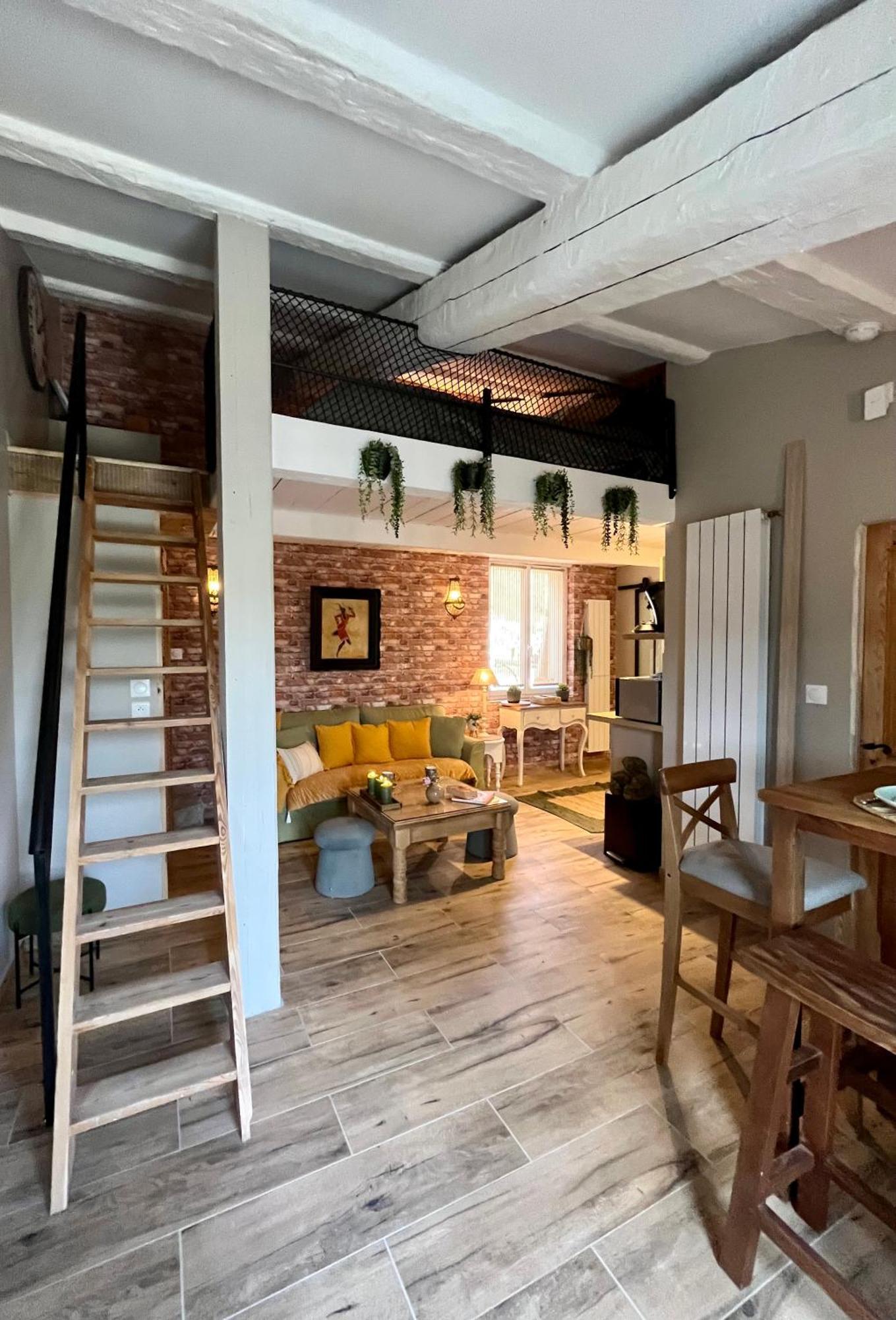 La Maison D'Eddy Et Caro Aux Portes Du Verdon Тригaнс Екстериор снимка