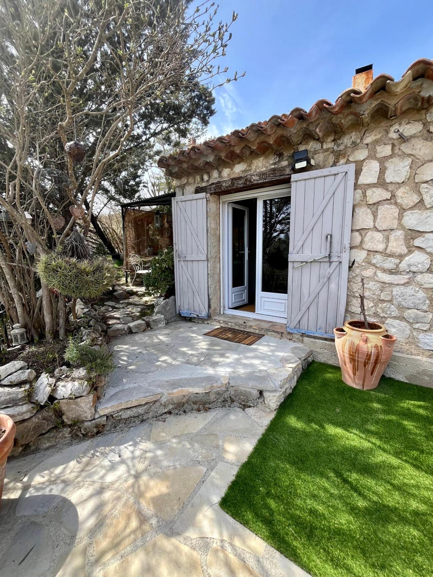 La Maison D'Eddy Et Caro Aux Portes Du Verdon Тригaнс Екстериор снимка